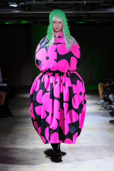Look 8